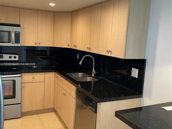 13155 Ixora Ct , Unit 901, North Miami, FL 33181