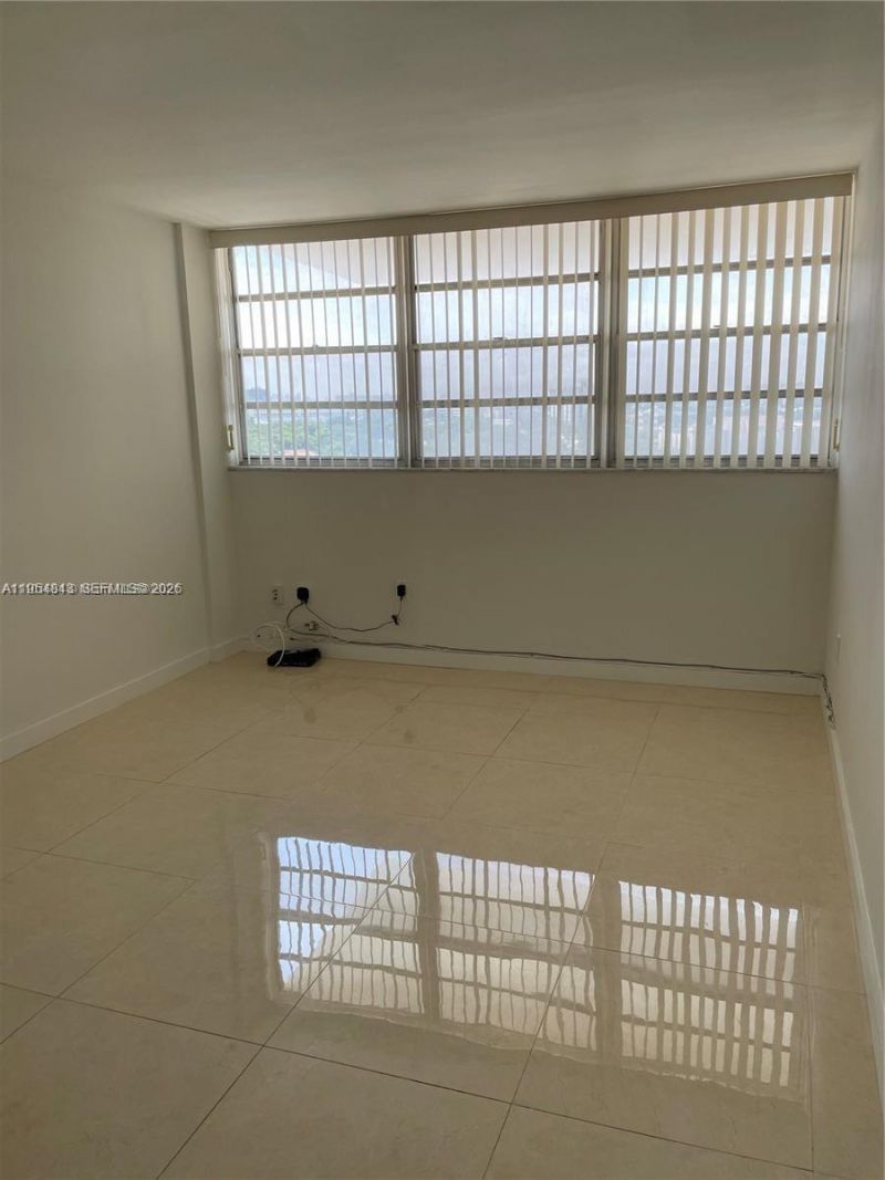 13155 Ixora Ct , Unit 901, North Miami, FL 33181 Photo