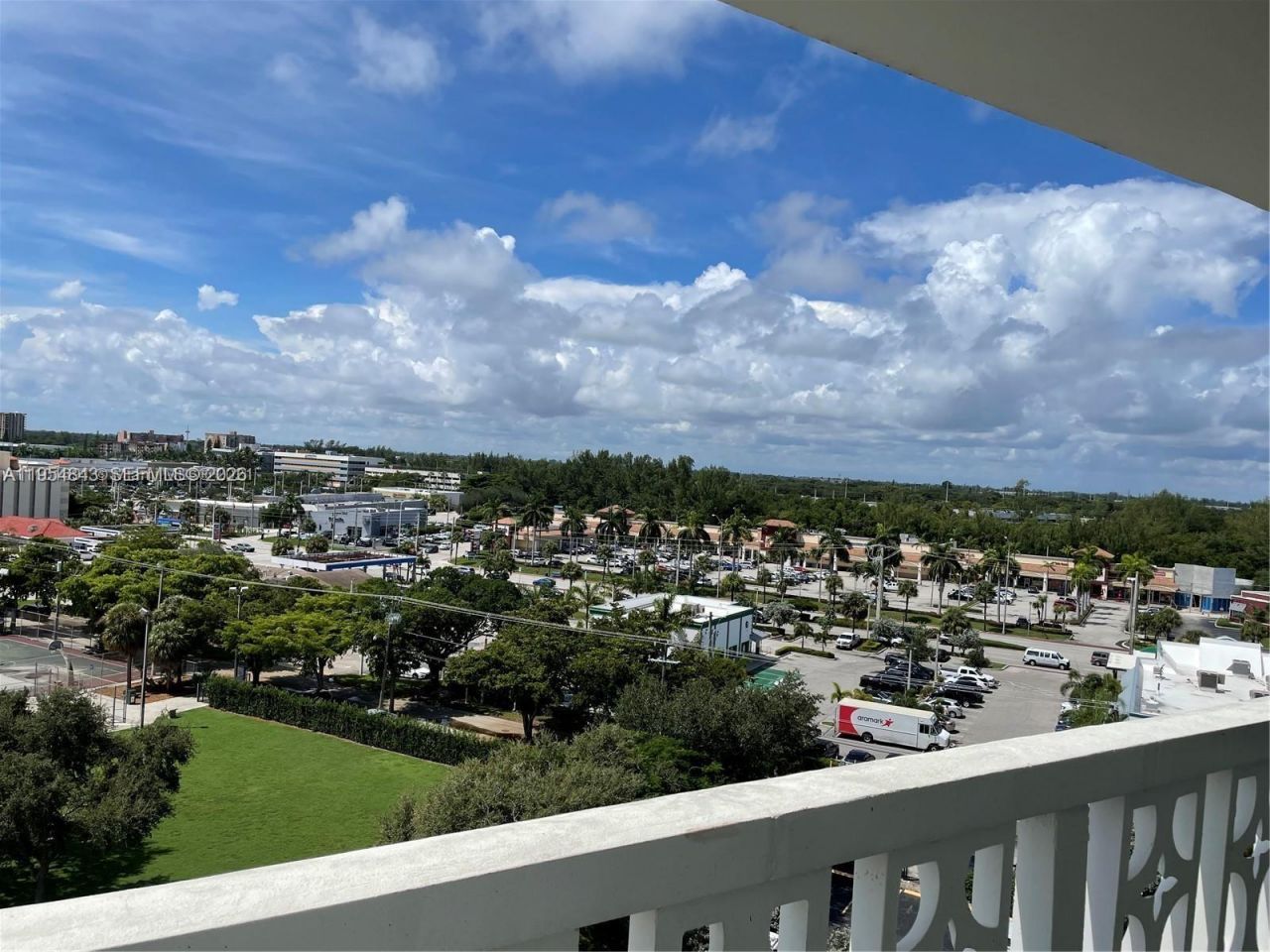 13155 Ixora Ct, Unit 901, North Miami, FL 33181 Photo