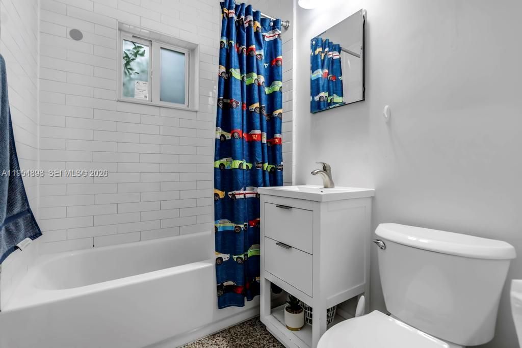 9435-9437 SW 39th St, Miami, FL 33165 Photo