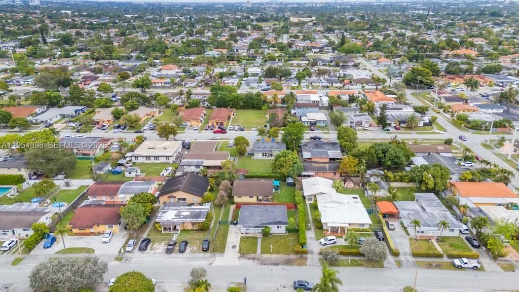 9435-9437 SW 39th St, Miami, FL 33165 Photo