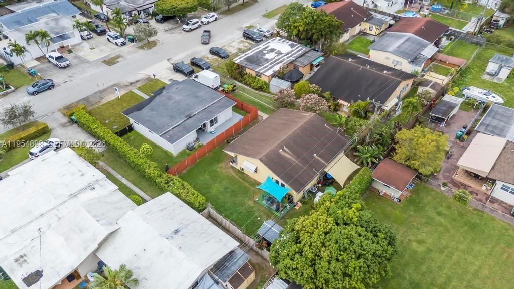 9435-9437 SW 39th St, Miami, FL 33165 Photo