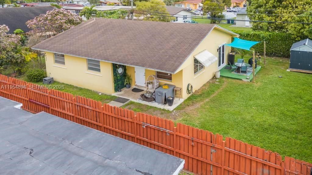 9435-9437 SW 39th St, Miami, FL 33165 Photo