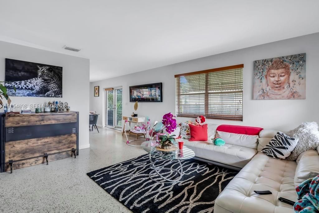 9435-9437 SW 39th St, Miami, FL 33165 Photo