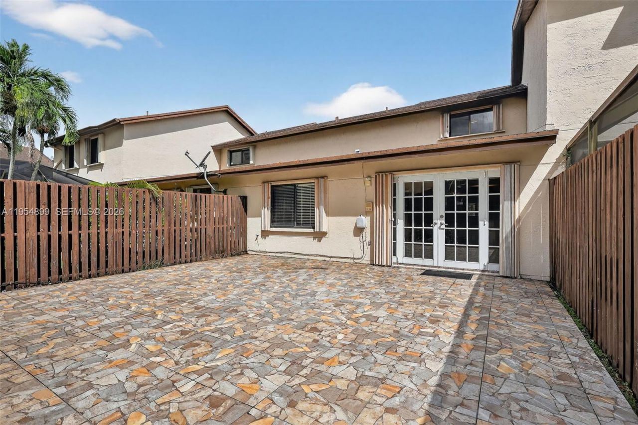 13702 SW 101st Ter, Miami, FL 33186 Photo