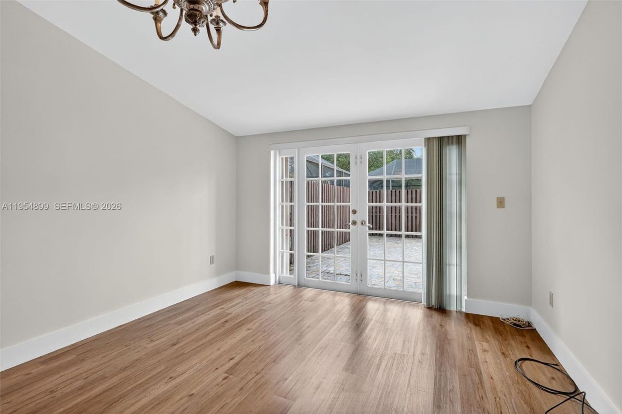 13702 SW 101st Ter, Miami, FL 33186 Photo