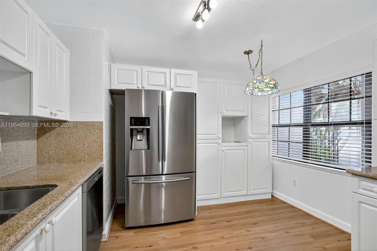 13702 SW 101st Ter, Miami, FL 33186 Photo