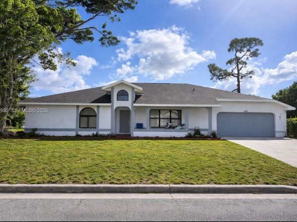 506 Corinne Dr, Lehigh Acres, FL 33936