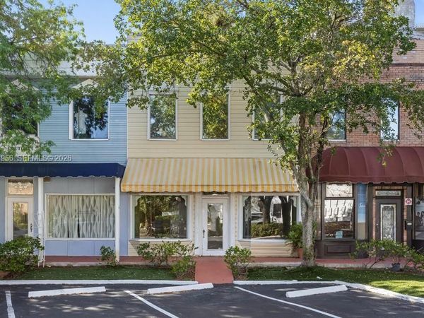 4066 W Broward Blvd , Plantation, FL 33317