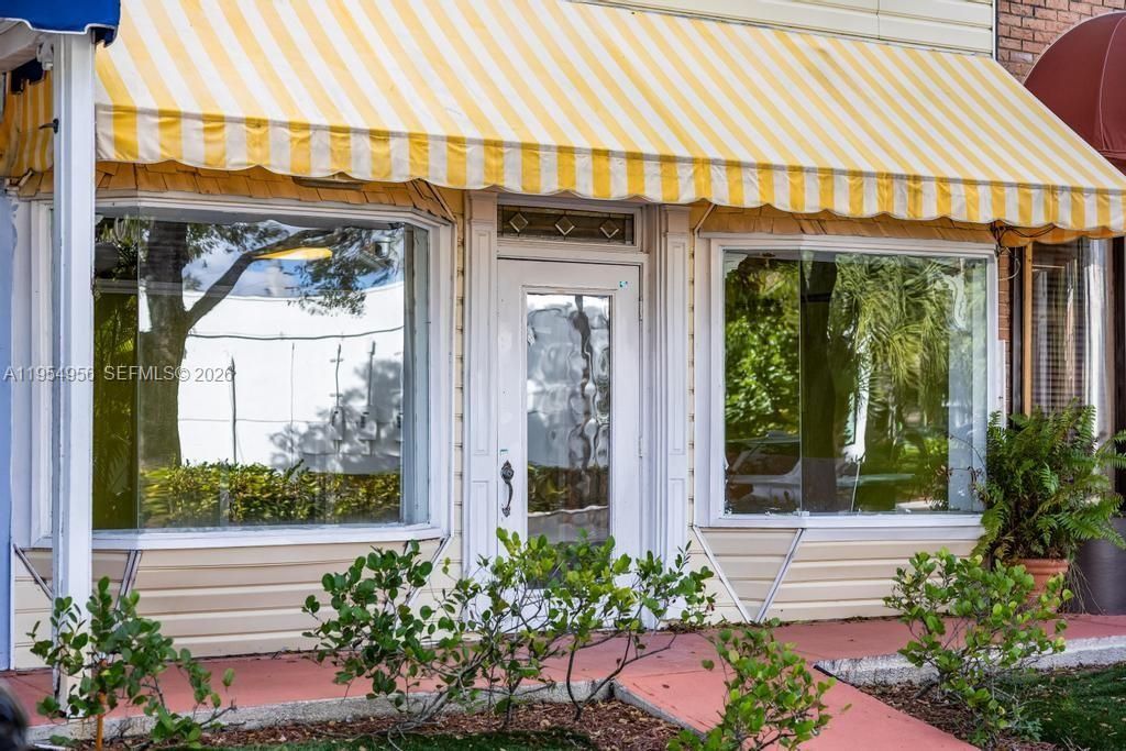 4066 W Broward Blvd , Plantation, FL 33317 Photo