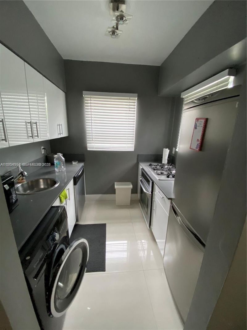 1604 Drexel Ave, Unit 201, Miami Beach, FL 33139 Photo