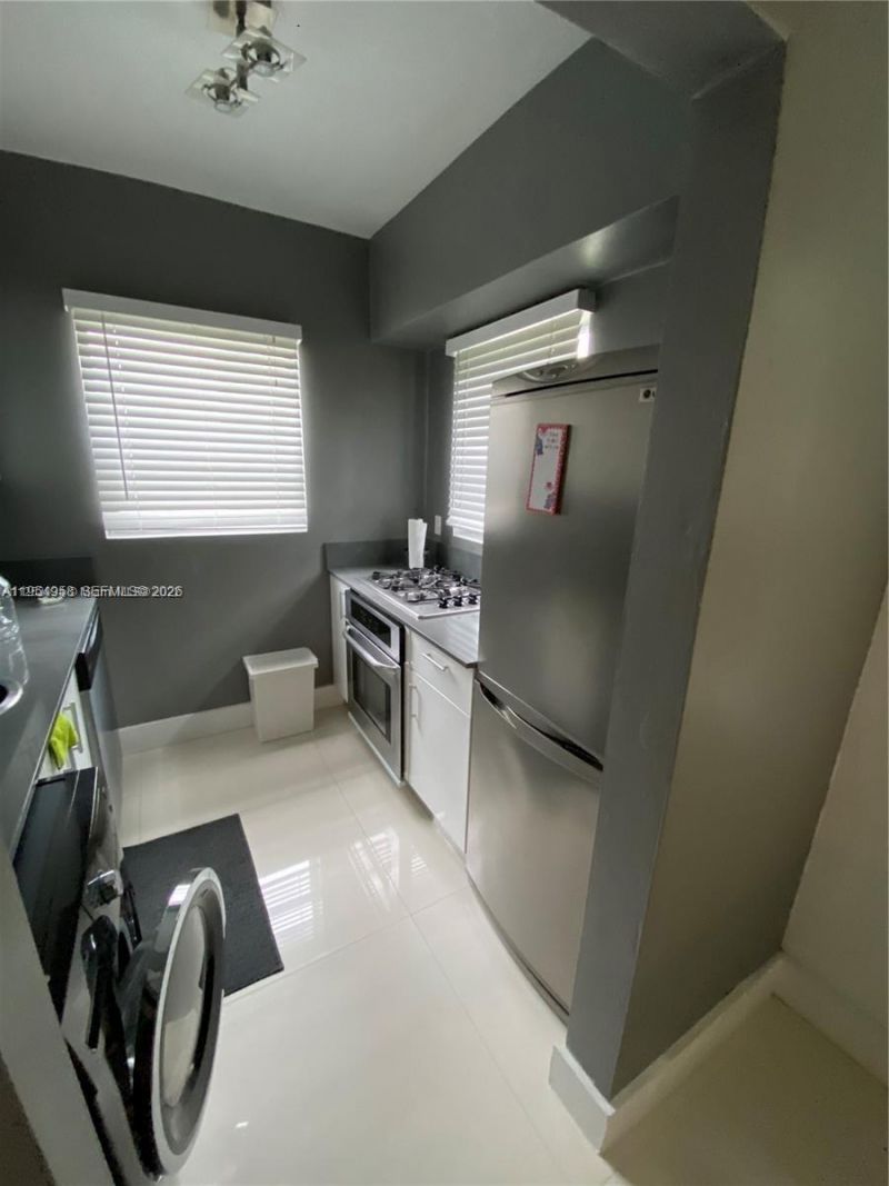 1604 Drexel Ave, Unit 201, Miami Beach, FL 33139 Photo