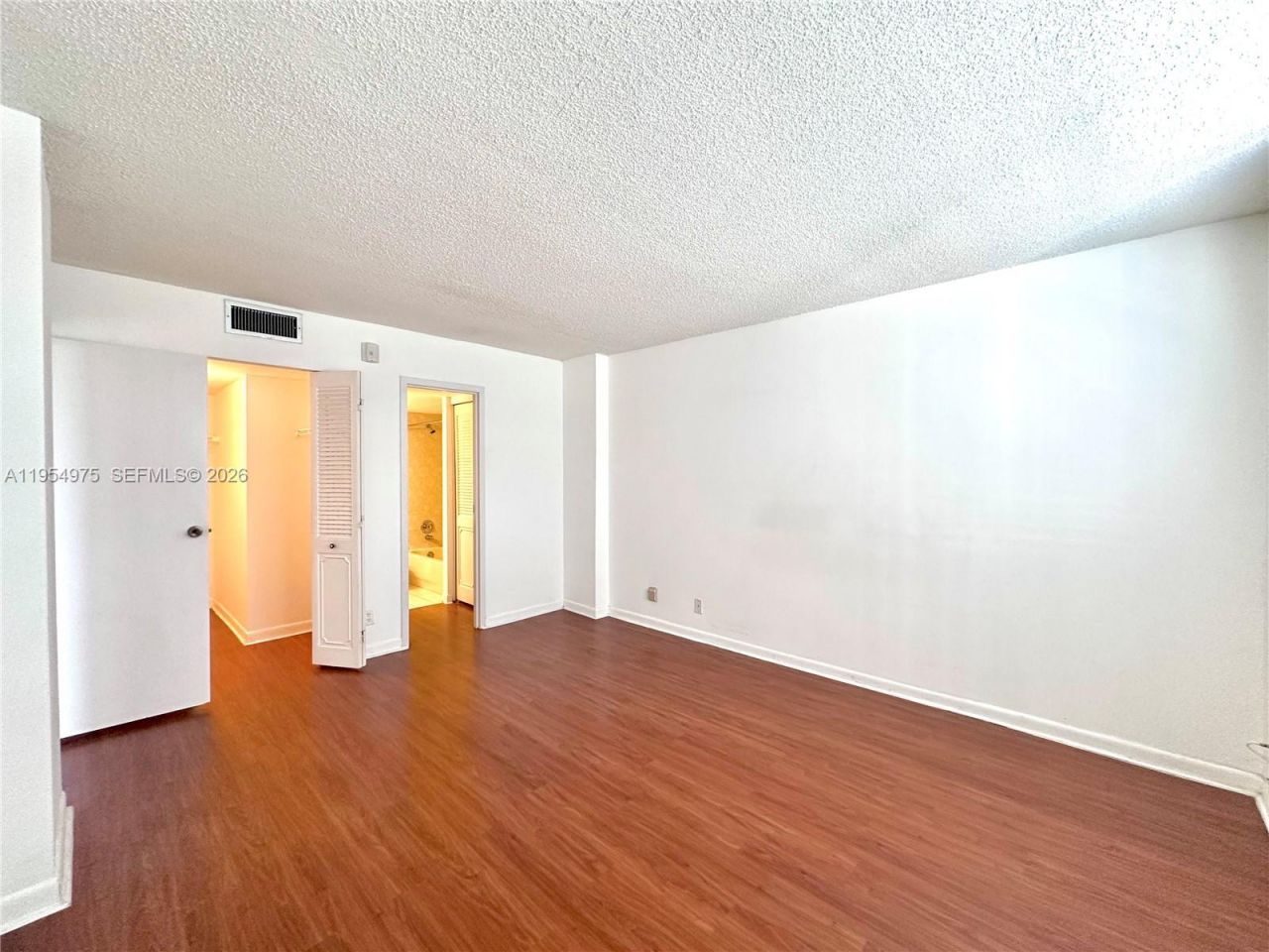 250 Jacaranda Dr, Unit 507, Plantation, FL 33324 Photo