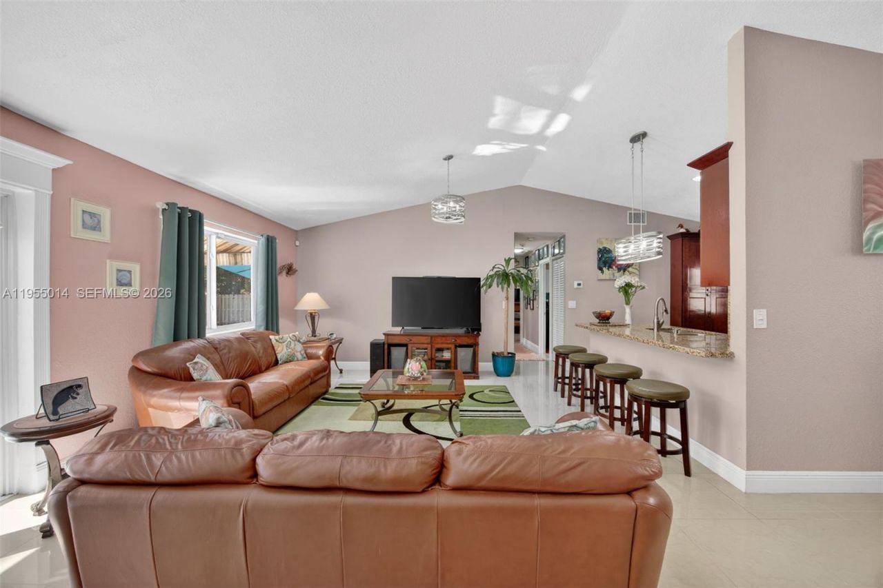 15280 SW 153rd St, Miami, FL 33187 Photo