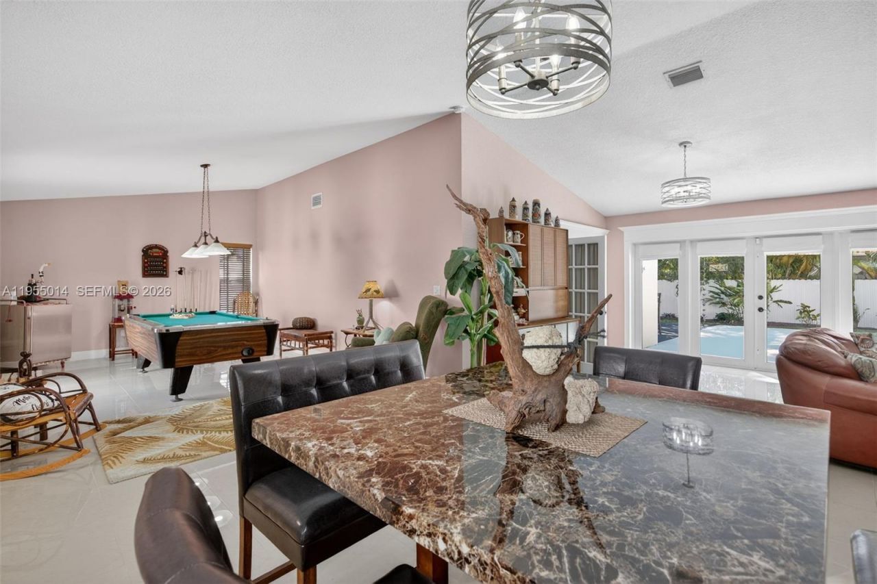 15280 SW 153rd St, Miami, FL 33187 Photo