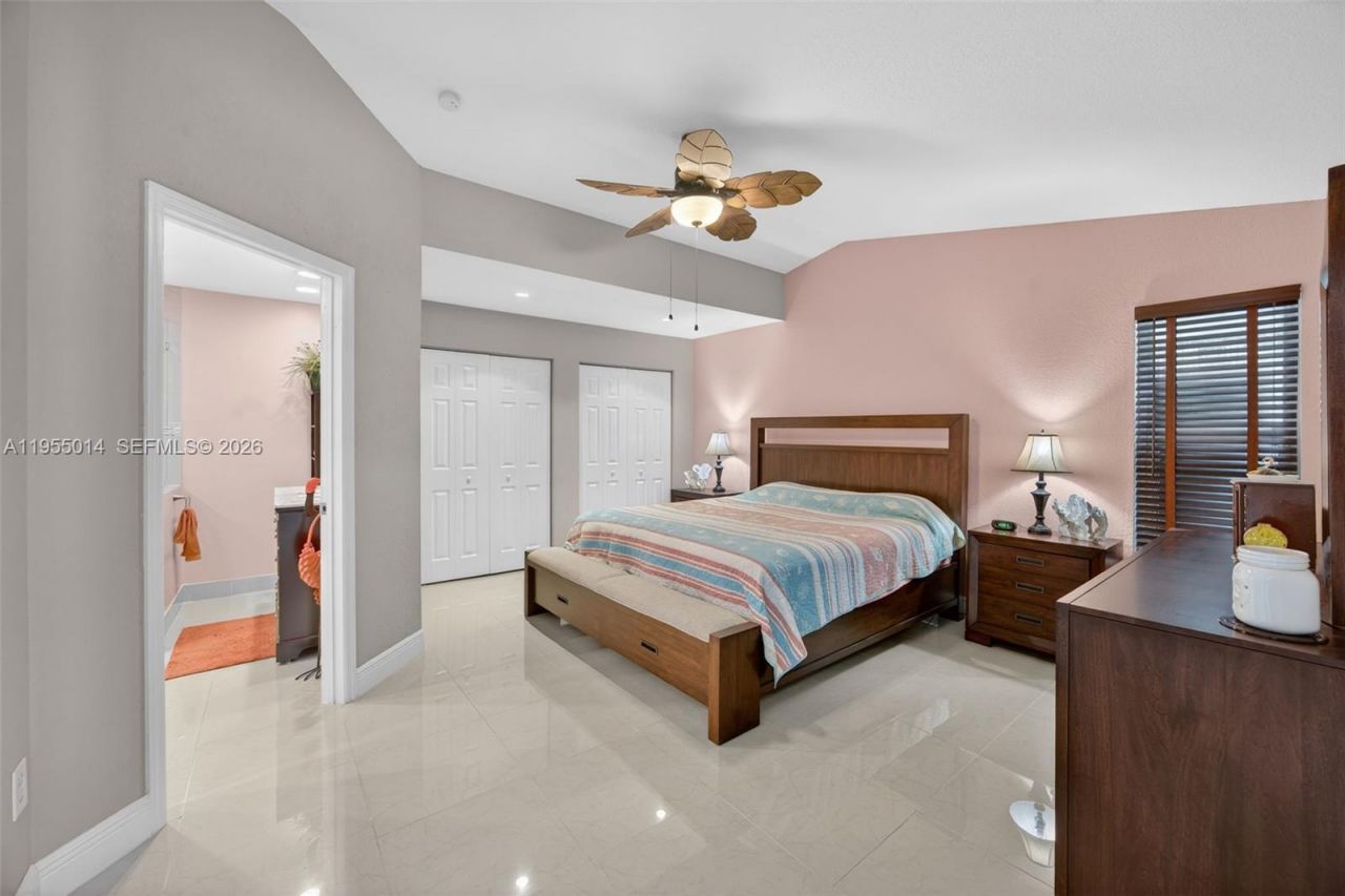 15280 SW 153rd St, Miami, FL 33187 Photo