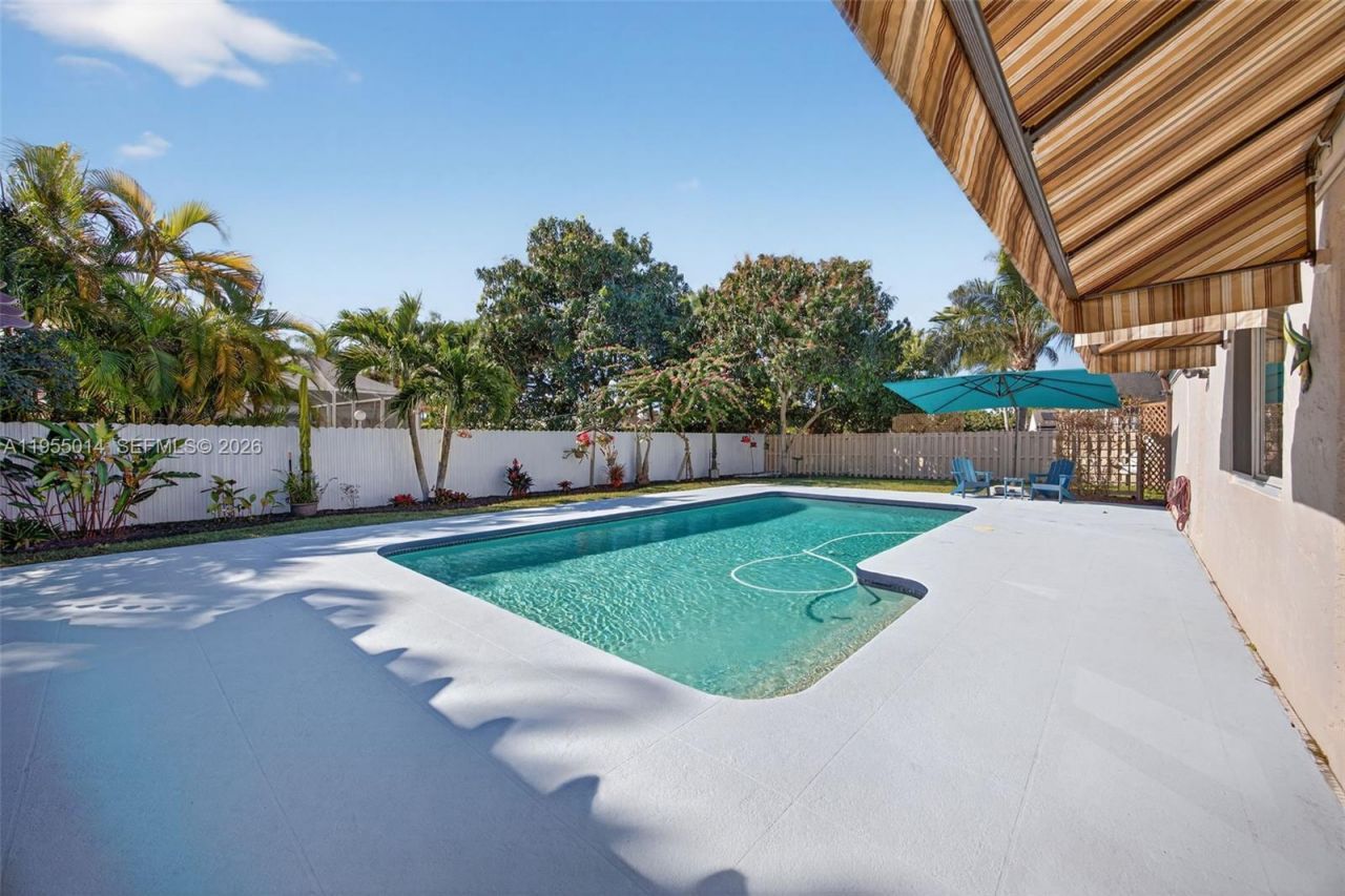 15280 SW 153rd St, Miami, FL 33187 Photo