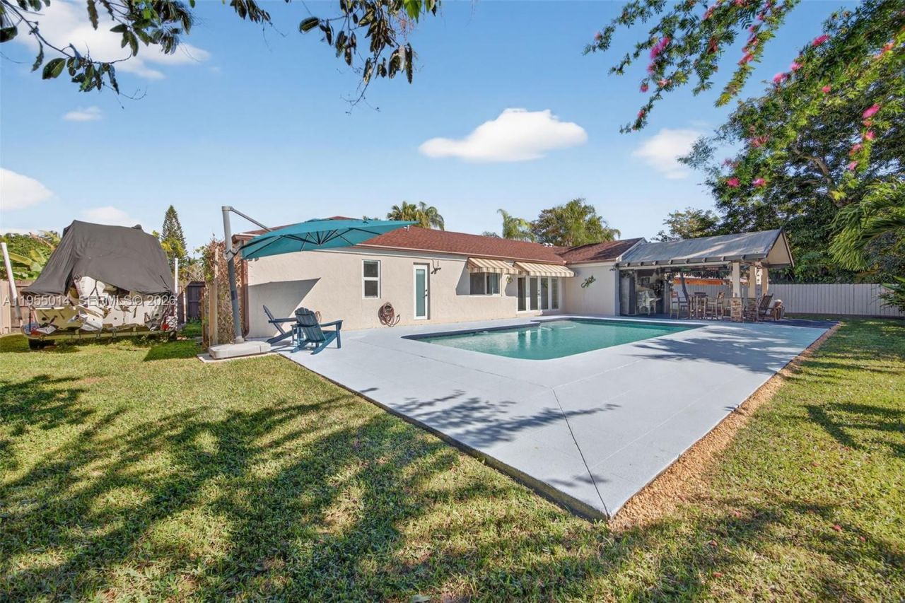 15280 SW 153rd St, Miami, FL 33187 Photo