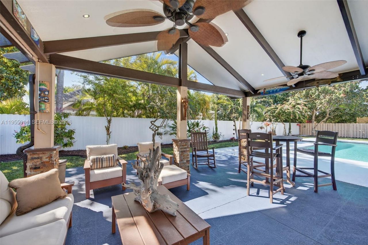 15280 SW 153rd St, Miami, FL 33187 Photo