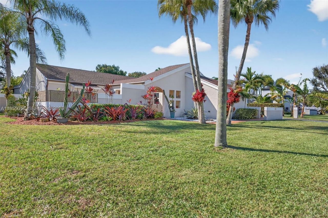 15280 SW 153rd St, Miami, FL 33187 Photo