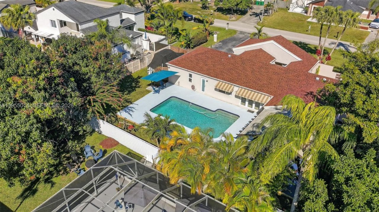 15280 SW 153rd St, Miami, FL 33187 Photo