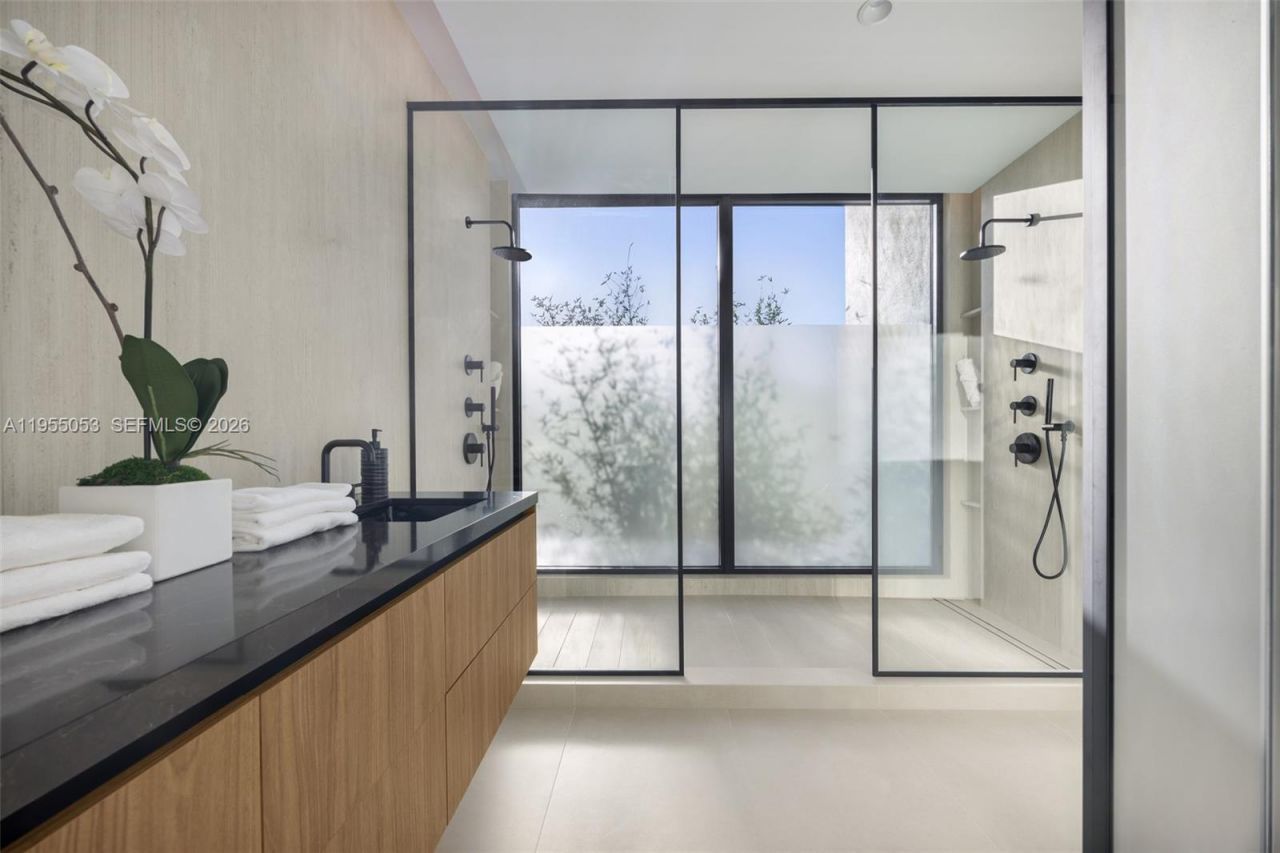 30 Samana Dr , Coconut Grove, FL 33133 Photo