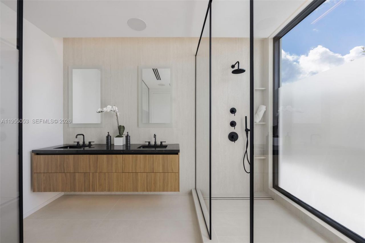 30 Samana Dr , Coconut Grove, FL 33133 Photo