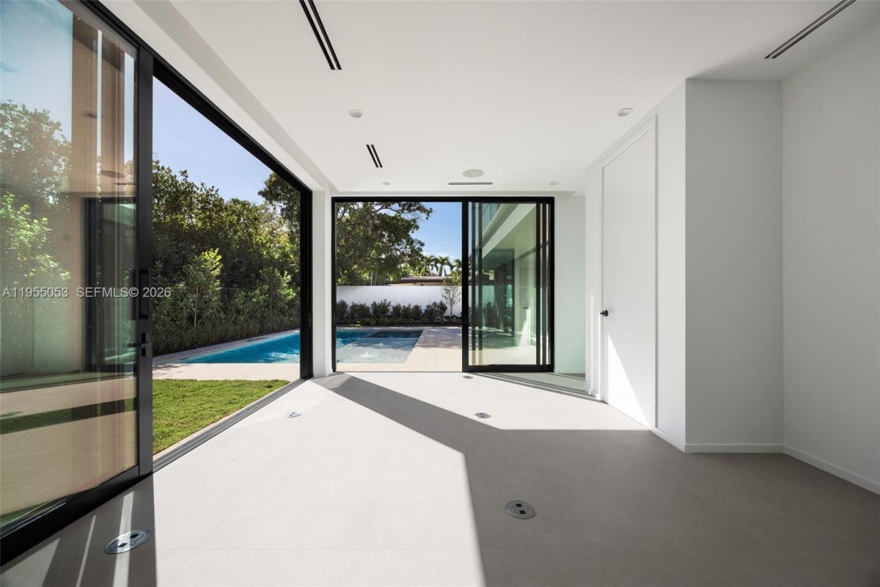 30 Samana Dr , Coconut Grove, FL 33133 Photo