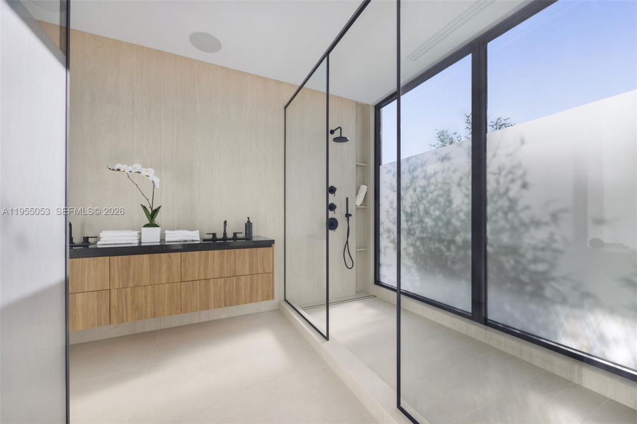 30 Samana Dr , Coconut Grove, FL 33133 Photo