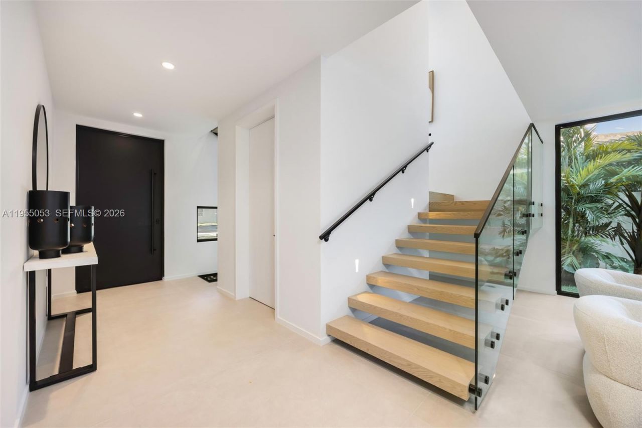 30 Samana Dr, Coconut Grove, FL 33133 Photo