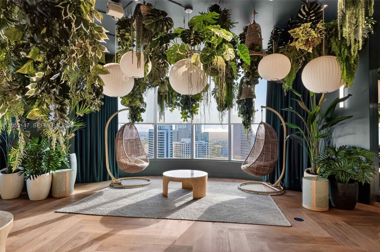 121 NE 5th Street, Unit 1913, Miami, FL 33132 Photo