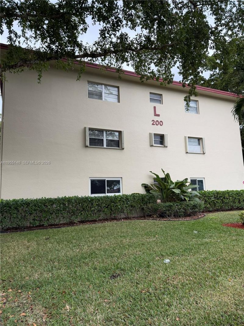 200 SW 132nd Way, Unit 109L, Pembroke Pines, FL 33027 Photo