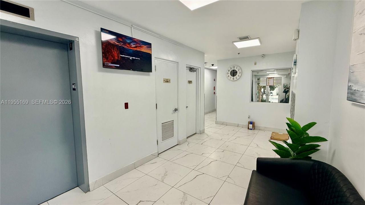 104 SW 9th St, Unit 601, Miami, FL 33130 Photo