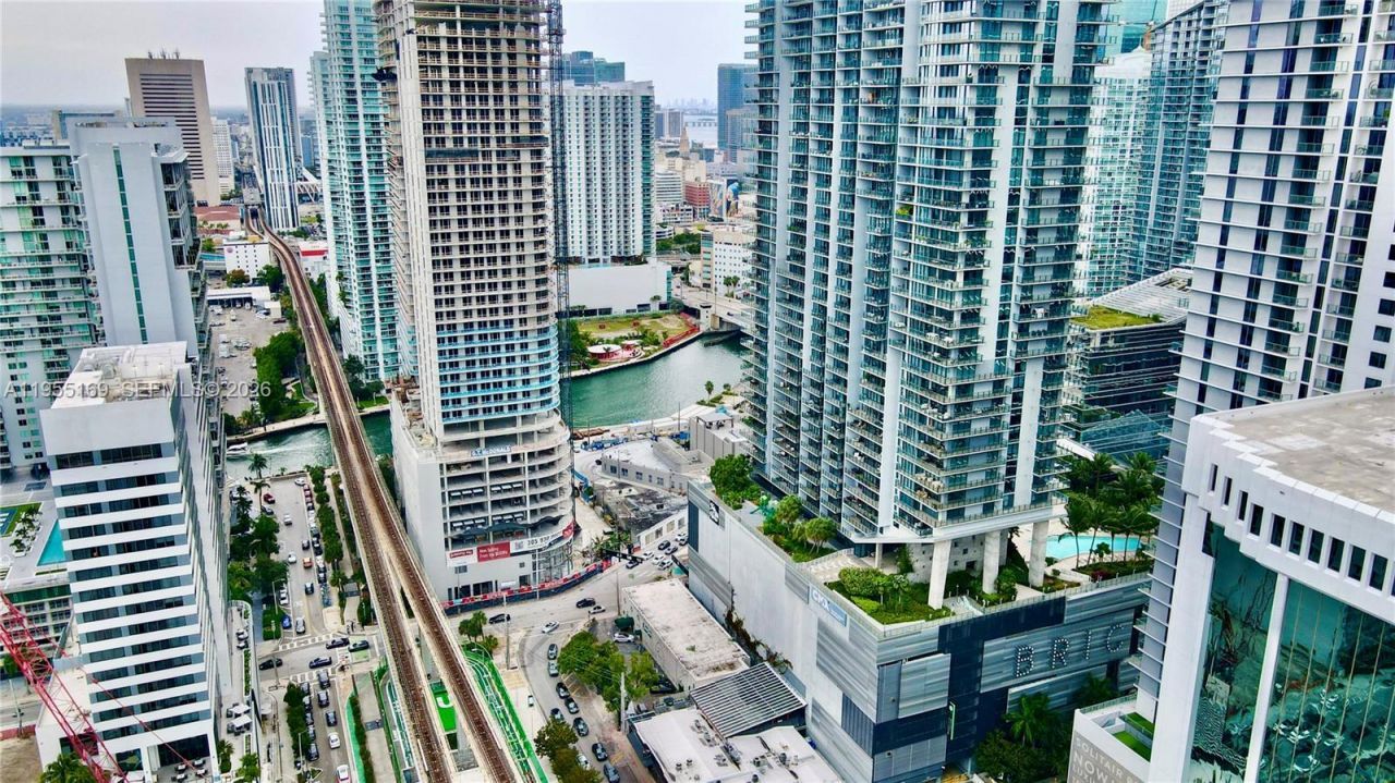 104 SW 9th St, Unit 601, Miami, FL 33130 Photo