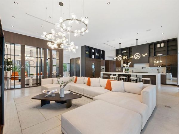 11600 SW 77th Ave, Pinecrest, FL 33156