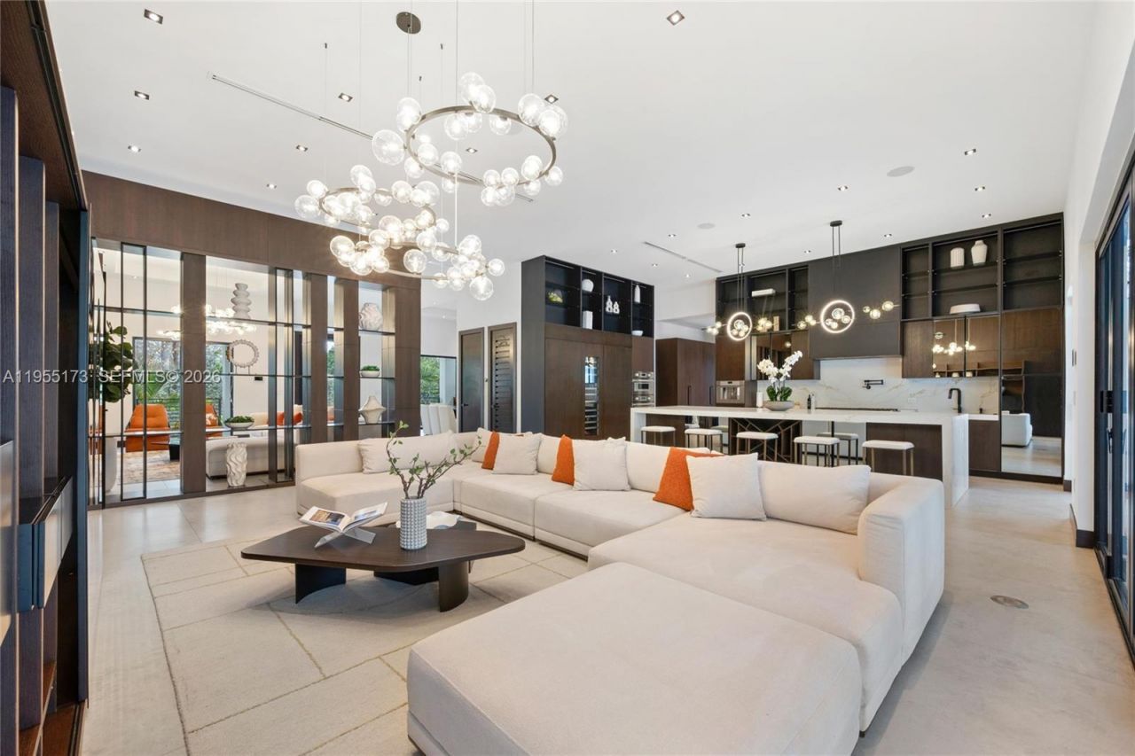 11600 SW 77th Ave, Pinecrest, FL 33156 Photo