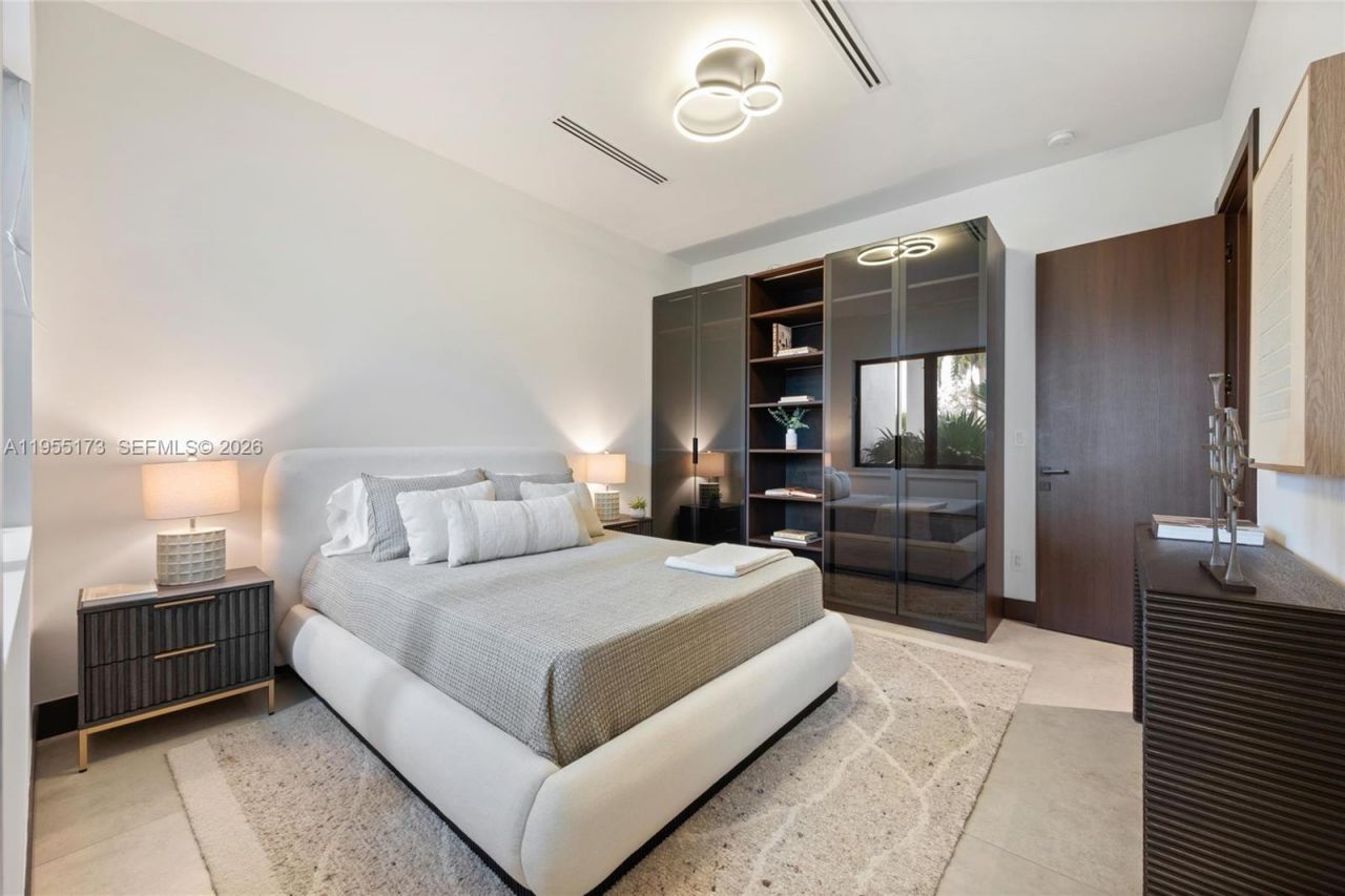 11600 SW 77th Ave, Pinecrest, FL 33156 Photo