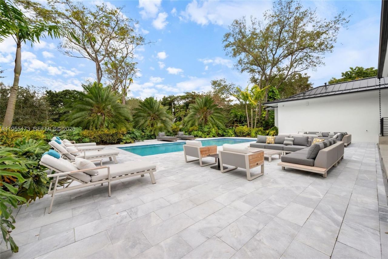 11600 SW 77th Ave, Pinecrest, FL 33156 Photo