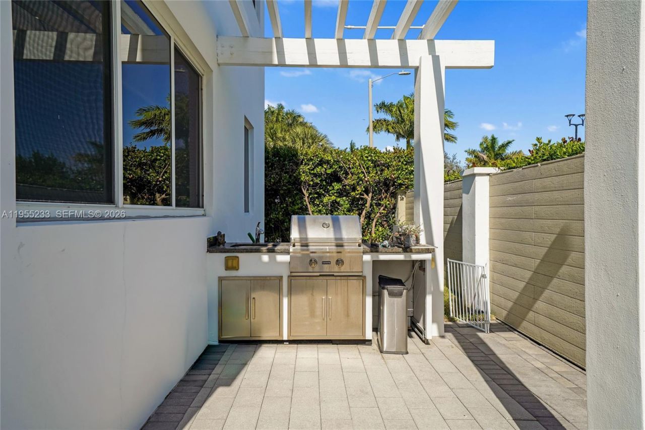 7515 NW 99th Ave , Unit 7515, Doral, FL 33178 Photo