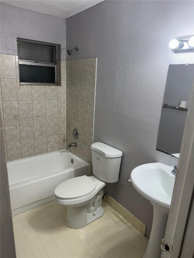 Please Call For Address, Fort Lauderdale, FL 33311 Photo