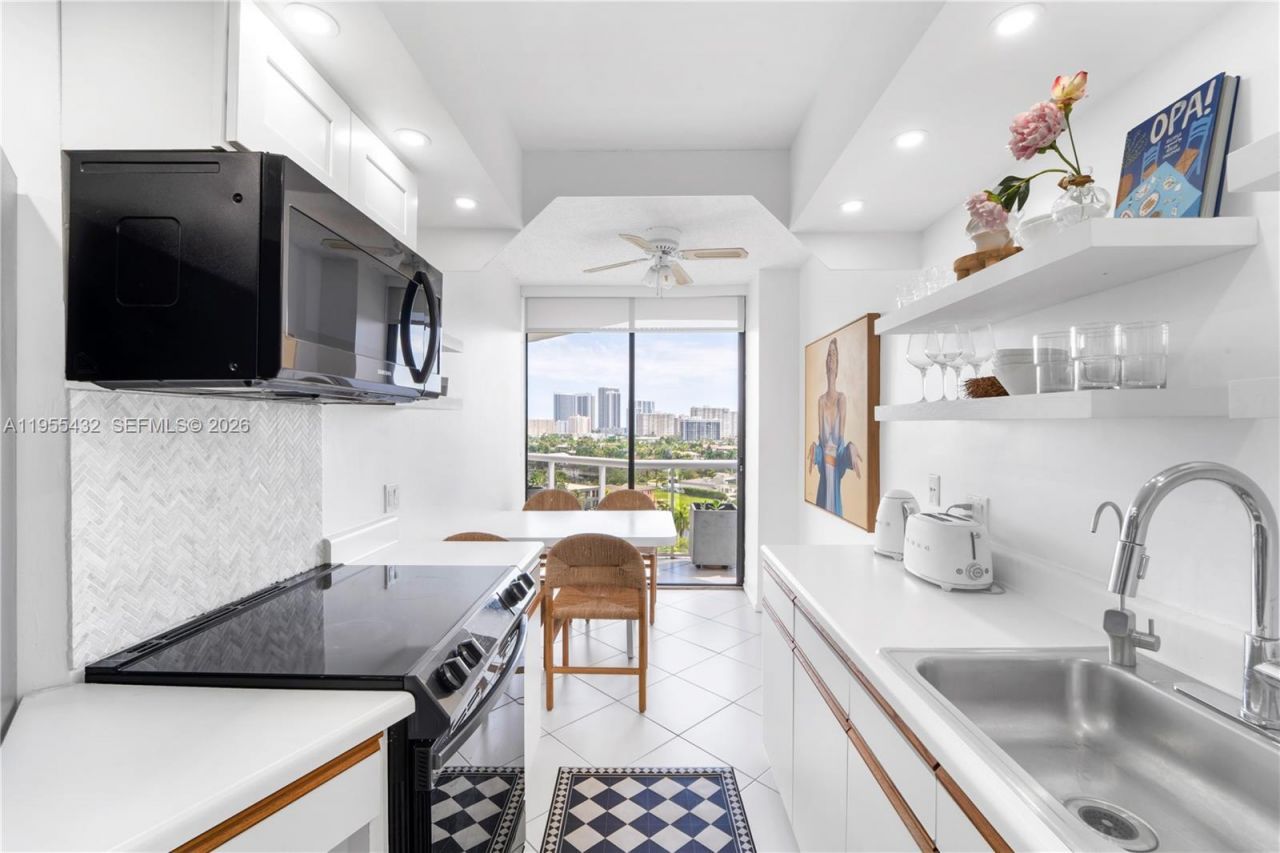 3610 Yacht Club Dr, Unit 1001, Aventura, FL 33180 Photo