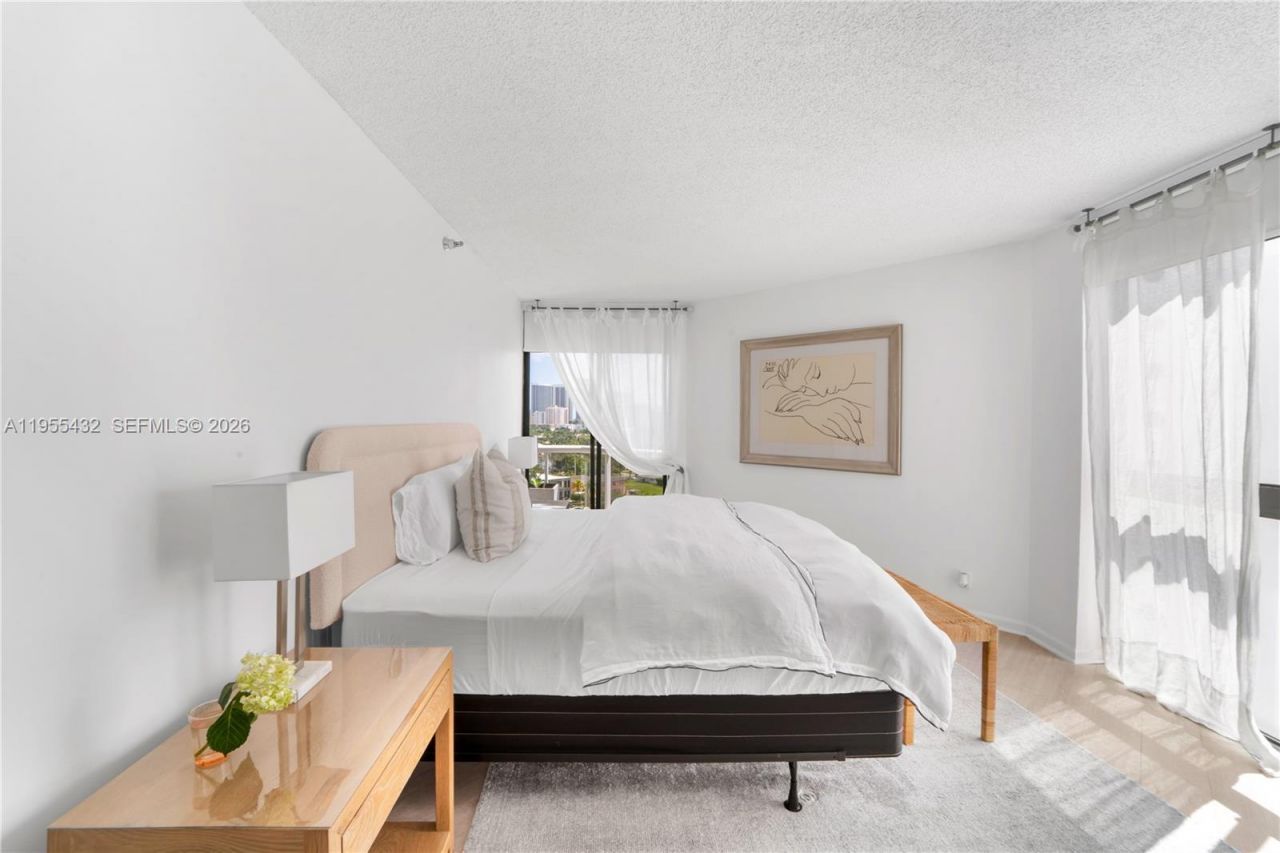 3610 Yacht Club Dr, Unit 1001, Aventura, FL 33180 Photo