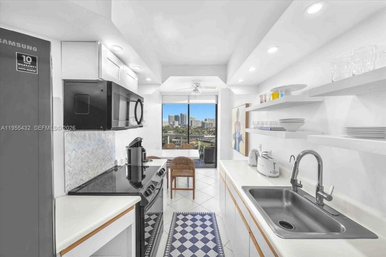 3610 Yacht Club Dr , Unit 1001, Aventura, FL 33180 Photo