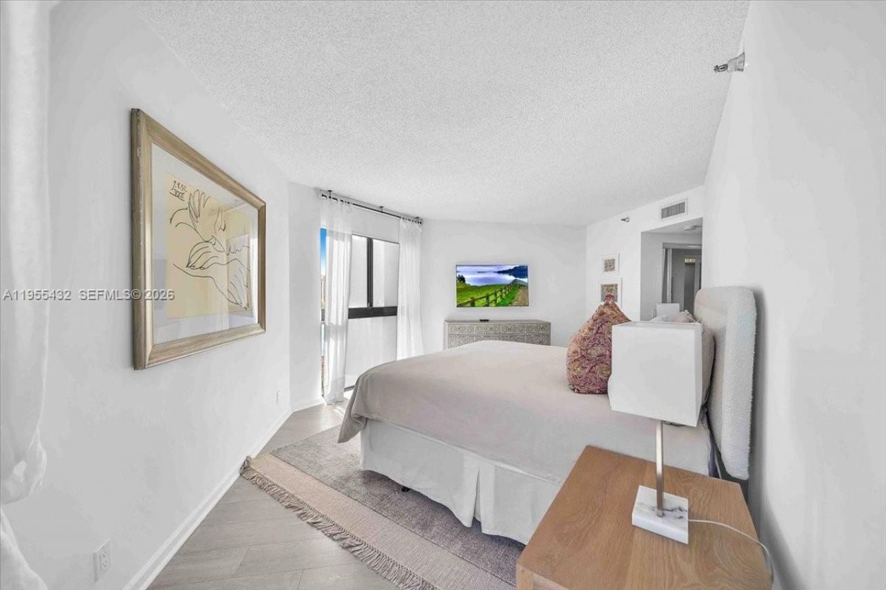 3610 Yacht Club Dr , Unit 1001, Aventura, FL 33180 Photo