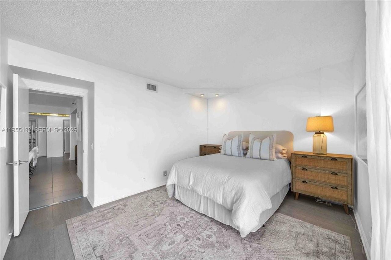 3610 Yacht Club Dr, Unit 1001, Aventura, FL 33180 Photo