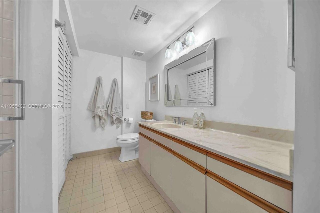 3610 Yacht Club Dr, Unit 1001, Aventura, FL 33180 Photo