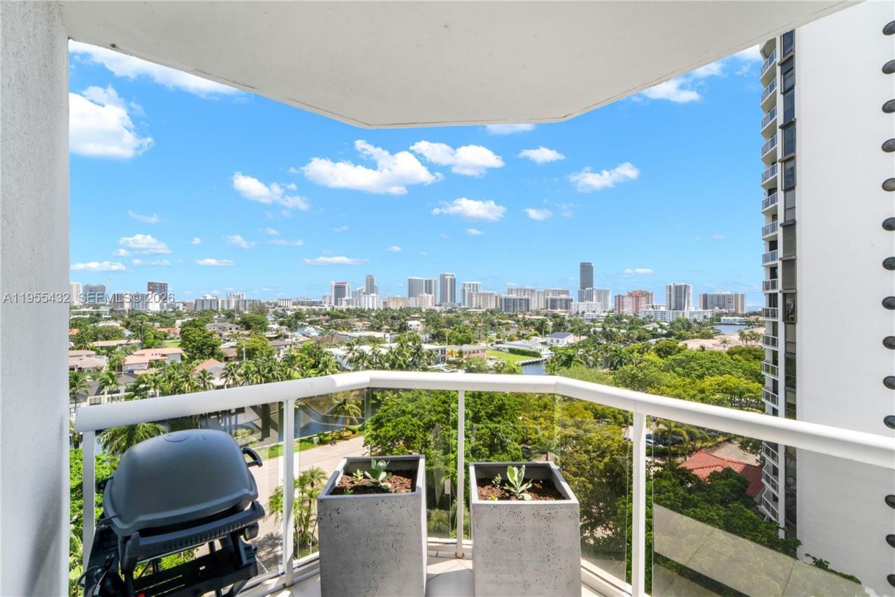 3610 Yacht Club Dr, Unit 1001, Aventura, FL 33180 Photo