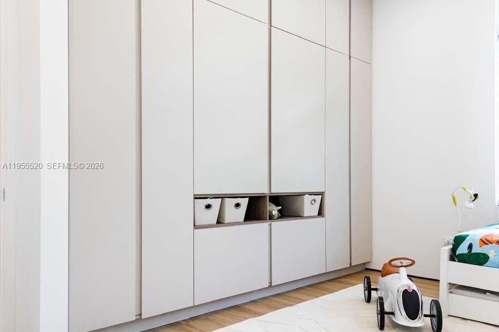 1830 NE 193rd St, Miami, FL 33179 Photo