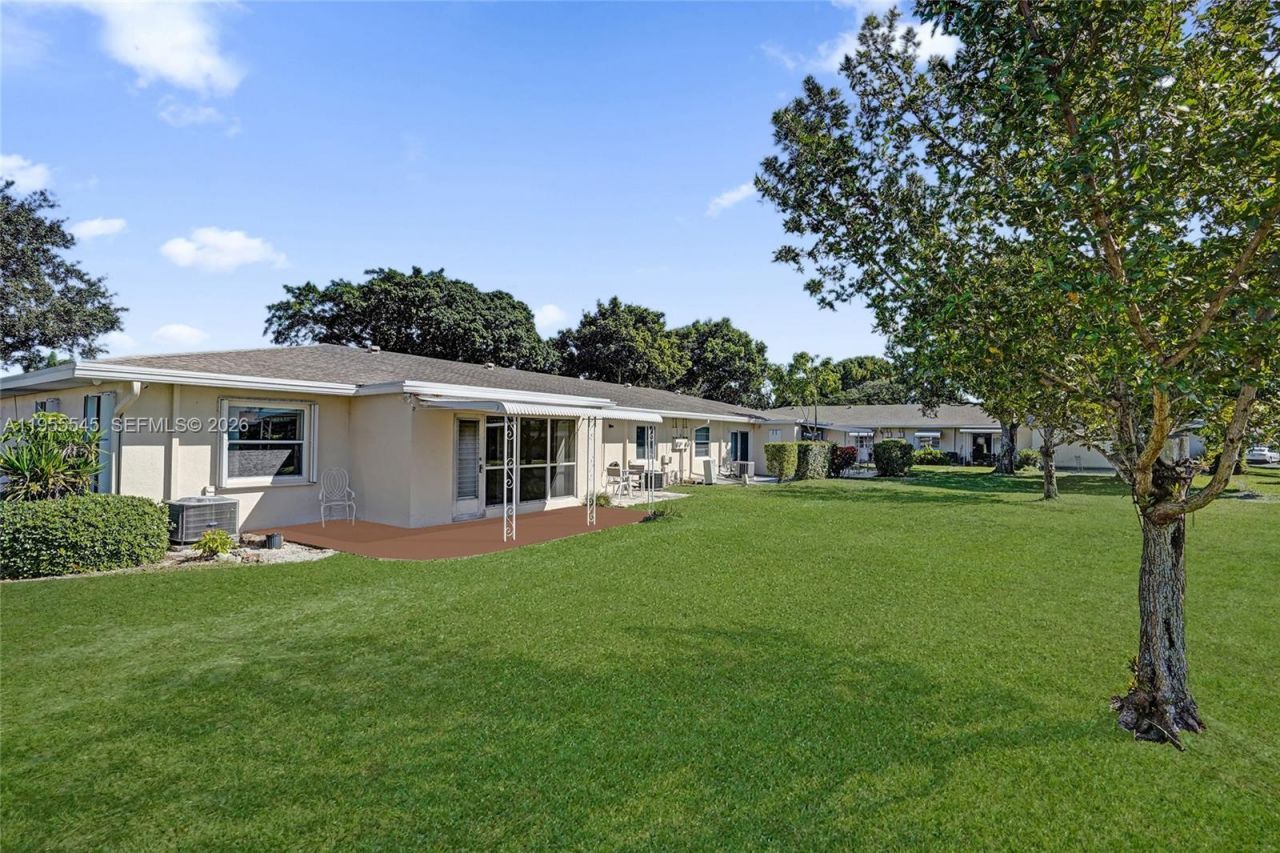 8914 Belle Aire Dr, Boca Raton, FL 33433 Photo