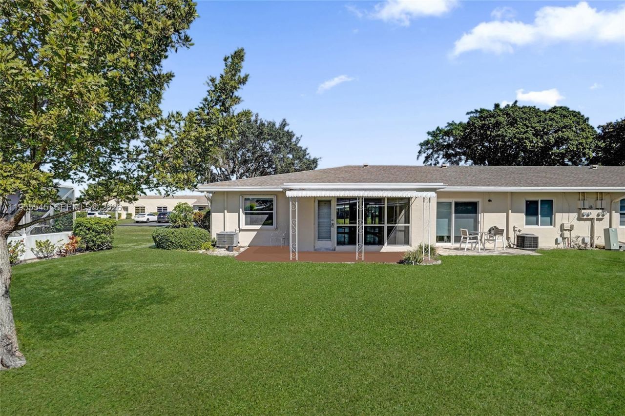 8914 Belle Aire Dr, Boca Raton, FL 33433 Photo